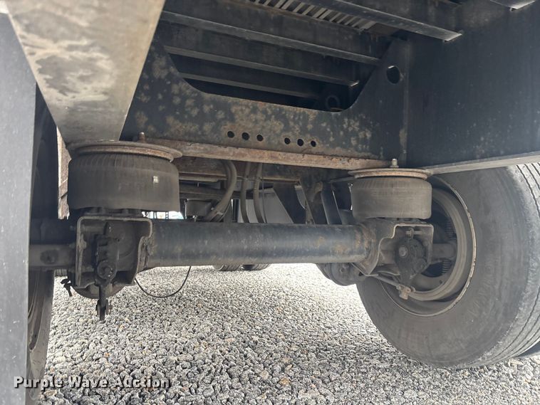 image for item YA2217 2017 Transcraft flatbed trailer