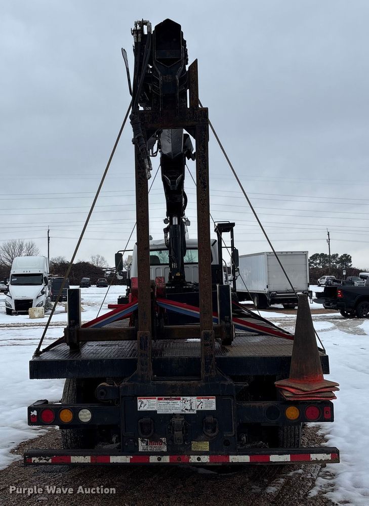 image for item YA2227 2020 Freightliner 114SD crane truck