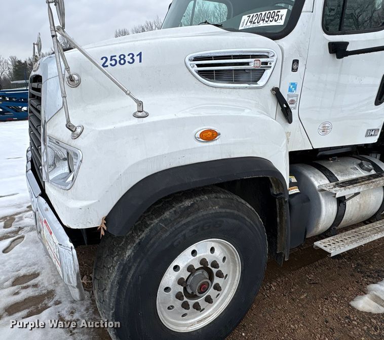 image for item YA2227 2020 Freightliner 114SD crane truck