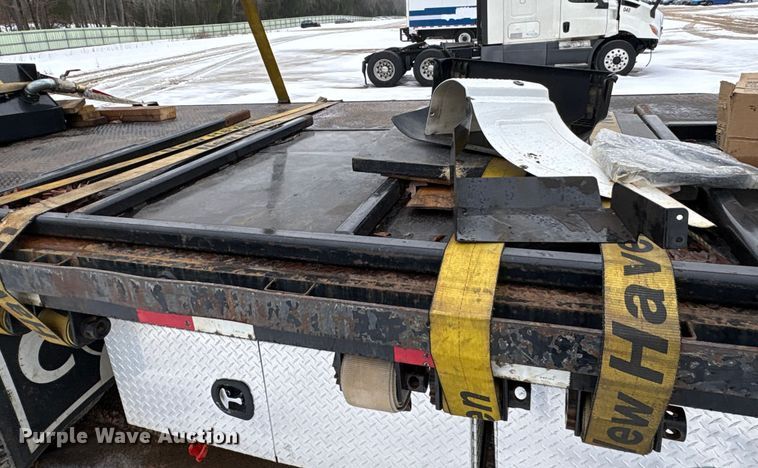 image for item YA2227 2020 Freightliner 114SD crane truck