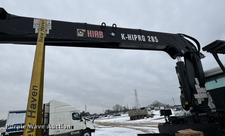 image for item YA2227 2020 Freightliner 114SD crane truck