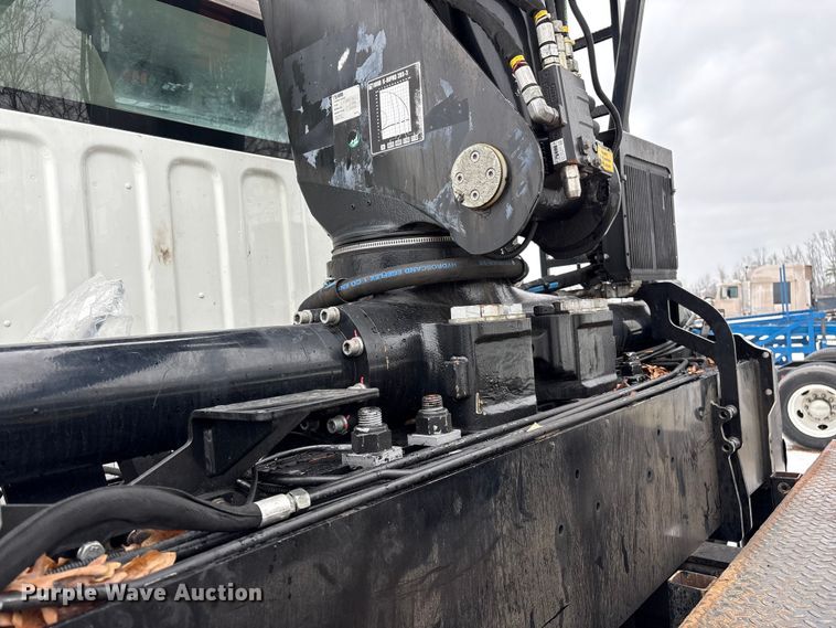image for item YA2227 2020 Freightliner 114SD crane truck
