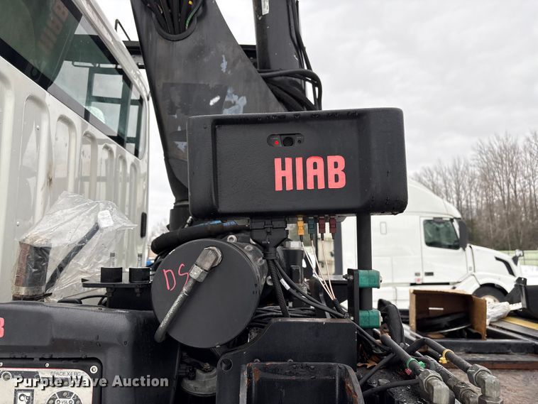 image for item YA2227 2020 Freightliner 114SD crane truck