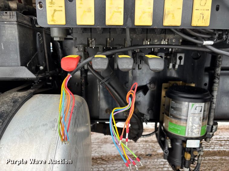 image for item YA2227 2020 Freightliner 114SD crane truck