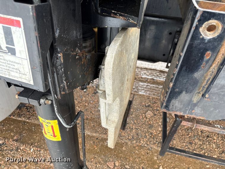 image for item YA2227 2020 Freightliner 114SD crane truck