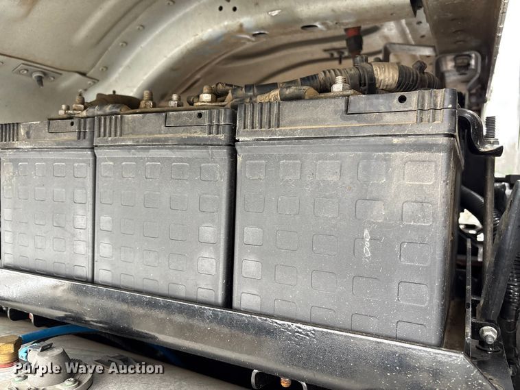 image for item YA2227 2020 Freightliner 114SD crane truck