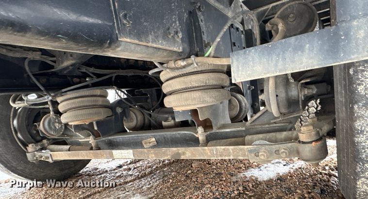 image for item YA2227 2020 Freightliner 114SD crane truck