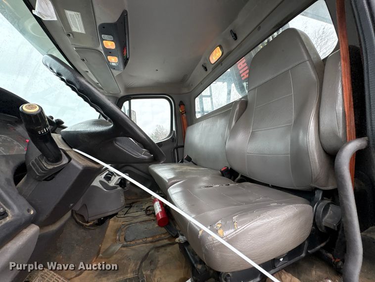 image for item YA2227 2020 Freightliner 114SD crane truck