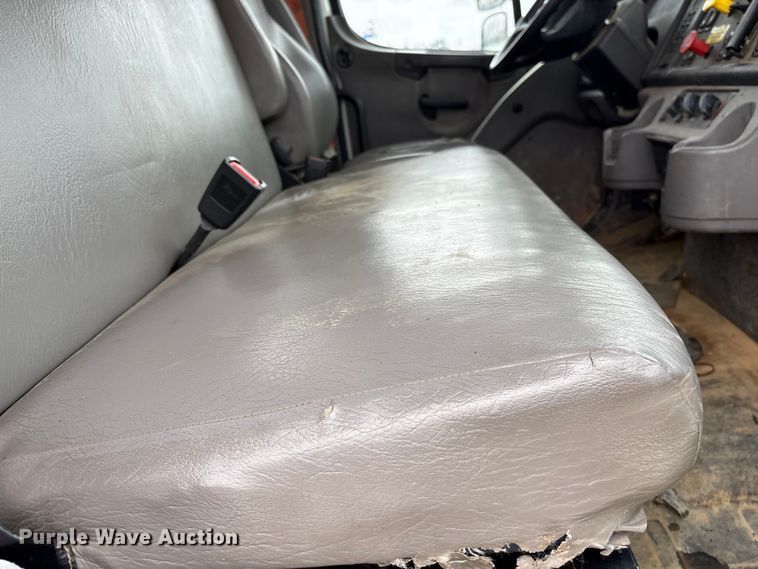 image for item YA2227 2020 Freightliner 114SD crane truck