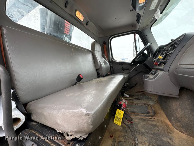 image for item YA2227 2020 Freightliner 114SD crane truck