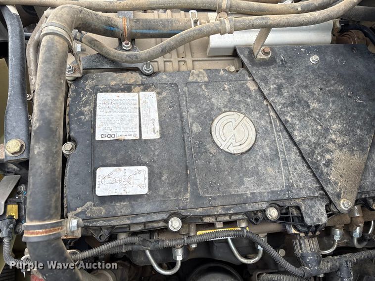 image for item YA2227 2020 Freightliner 114SD crane truck