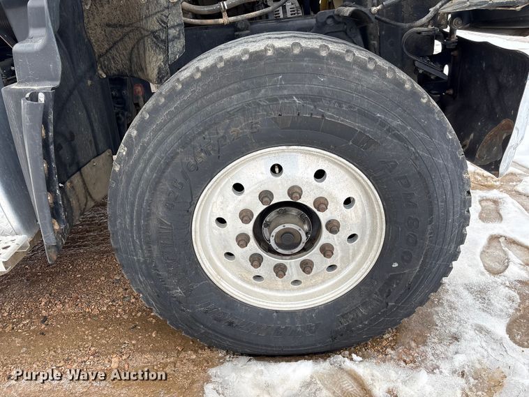 image for item YA2227 2020 Freightliner 114SD crane truck