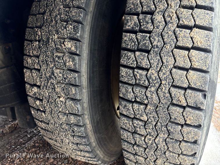 image for item YA2227 2020 Freightliner 114SD crane truck