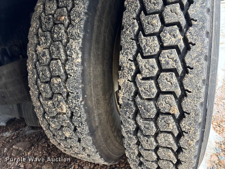 image for item YA2227 2020 Freightliner 114SD crane truck