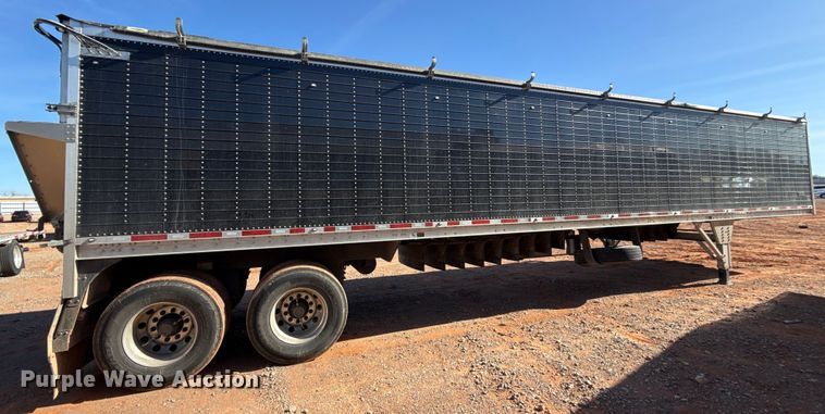 image for item YA2235 2026 Wilson DWBT-750B live bottom trailer