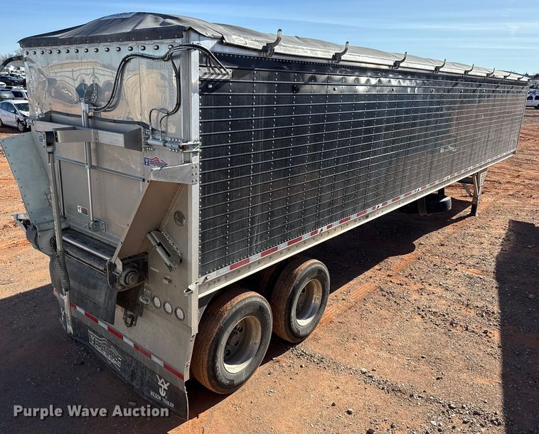 image for item YA2235 2026 Wilson DWBT-750B live bottom trailer