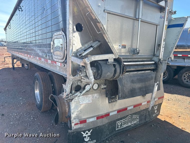 image for item YA2235 2026 Wilson DWBT-750B live bottom trailer