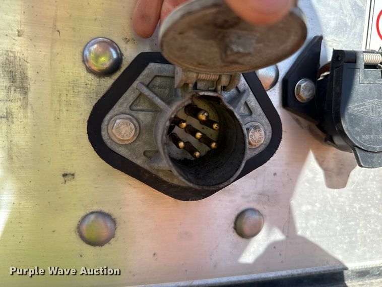 image for item YA2235 2026 Wilson DWBT-750B live bottom trailer