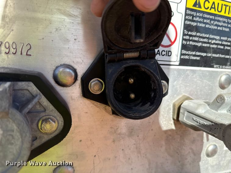 image for item YA2235 2026 Wilson DWBT-750B live bottom trailer