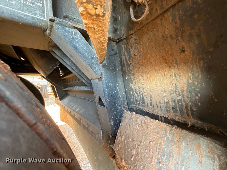 image for item YA2235 2026 Wilson DWBT-750B live bottom trailer