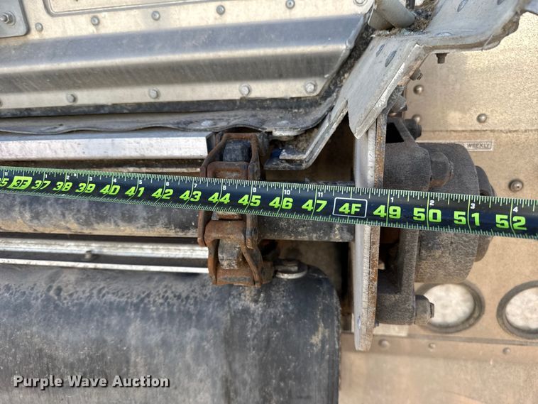 image for item YA2235 2026 Wilson DWBT-750B live bottom trailer