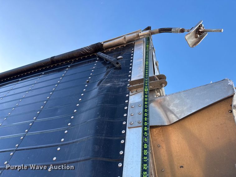 image for item YA2235 2026 Wilson DWBT-750B live bottom trailer