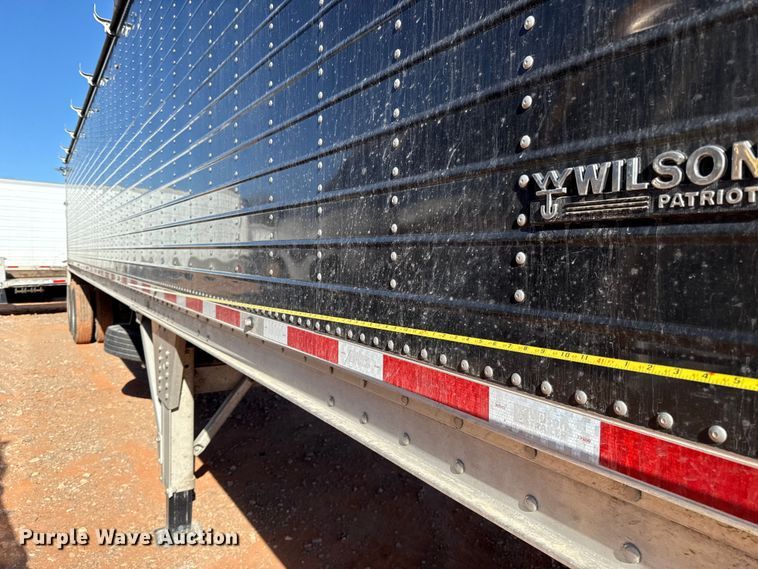 image for item YA2235 2026 Wilson DWBT-750B live bottom trailer