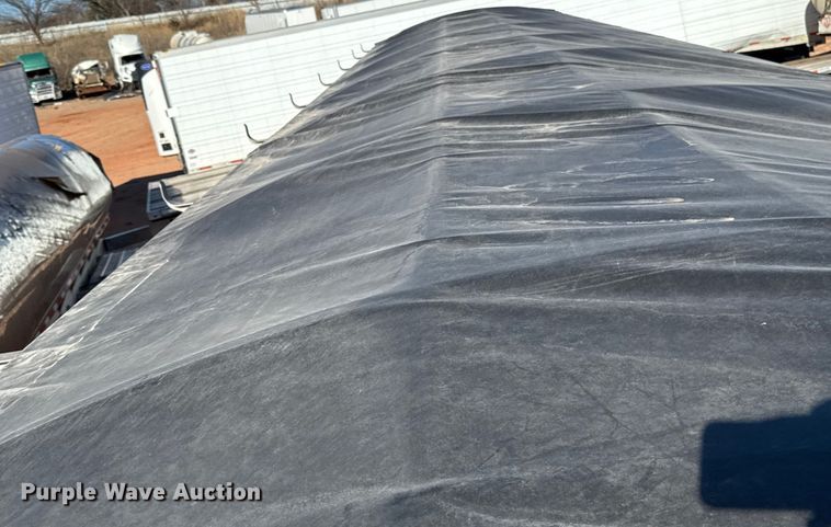 image for item YA2235 2026 Wilson DWBT-750B live bottom trailer