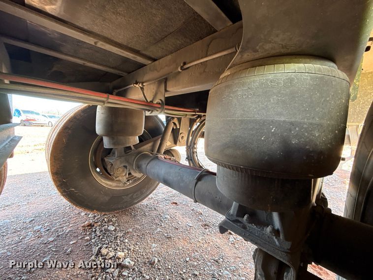 image for item YA2235 2026 Wilson DWBT-750B live bottom trailer