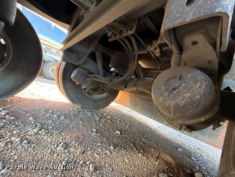 image for item YA2235 2026 Wilson DWBT-750B live bottom trailer