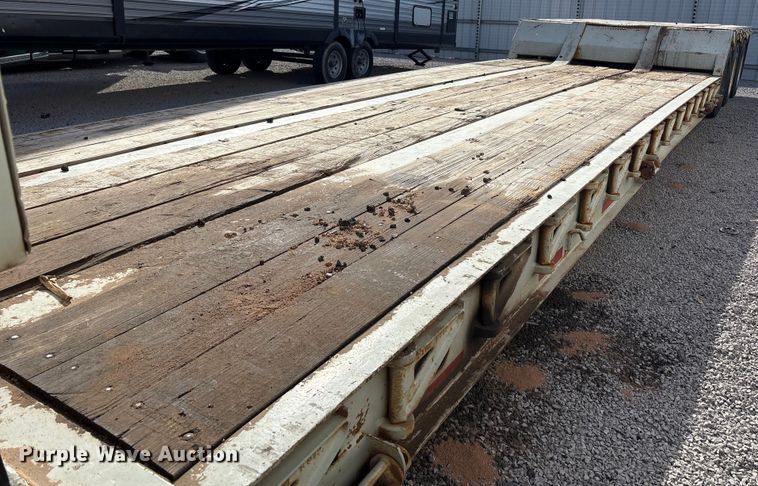 image for item YA2428 2001 K-Line 1851-2 lowboy equipment trailer