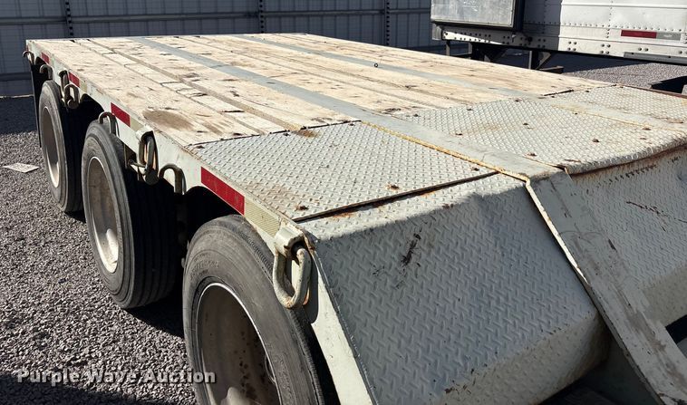 image for item YA2428 2001 K-Line 1851-2 lowboy equipment trailer