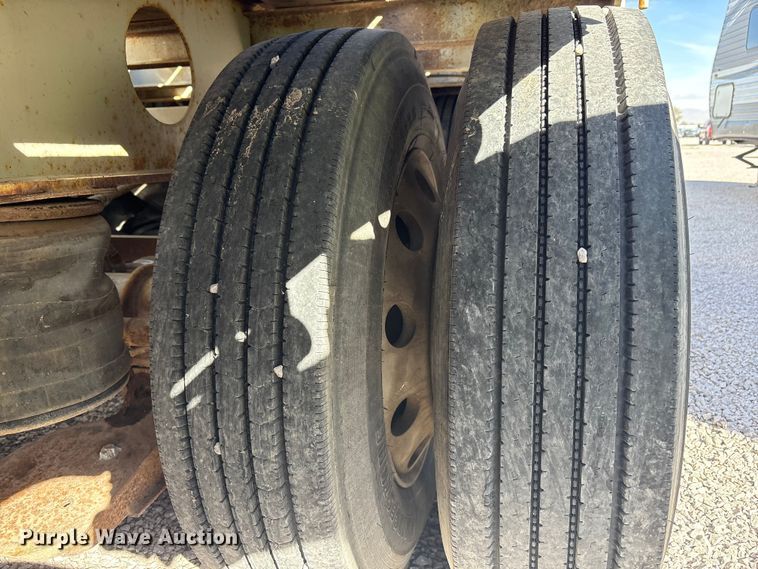 image for item YA2428 2001 K-Line 1851-2 lowboy equipment trailer