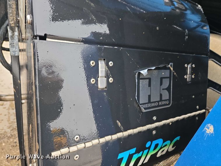 image for item YA2483 2019 Freightliner Cascadia semi truck