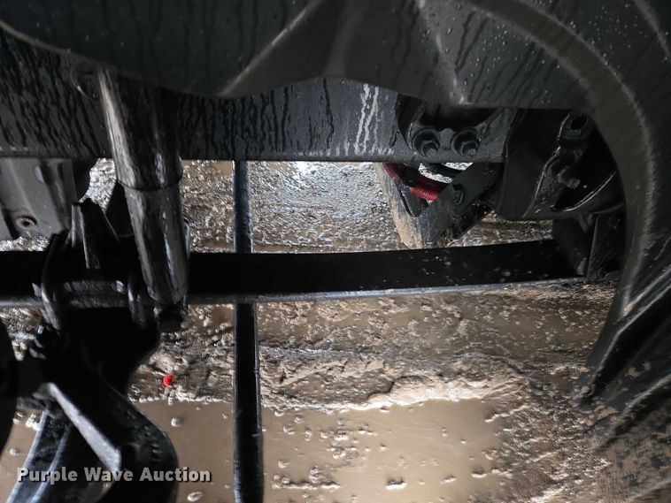 image for item YA2483 2019 Freightliner Cascadia semi truck