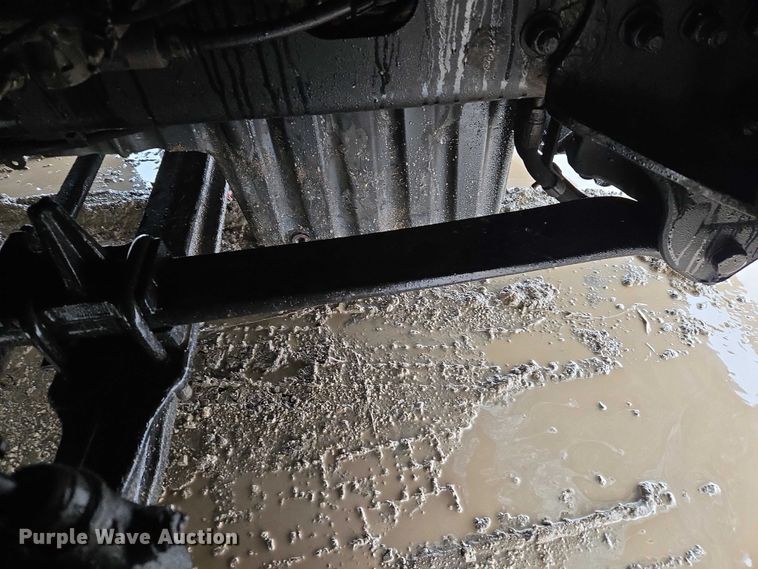 image for item YA2483 2019 Freightliner Cascadia semi truck