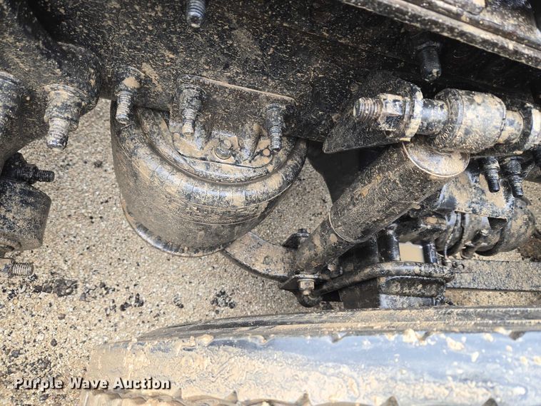 image for item YA2483 2019 Freightliner Cascadia semi truck