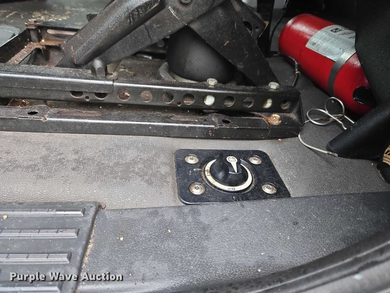 image for item YA2483 2019 Freightliner Cascadia semi truck