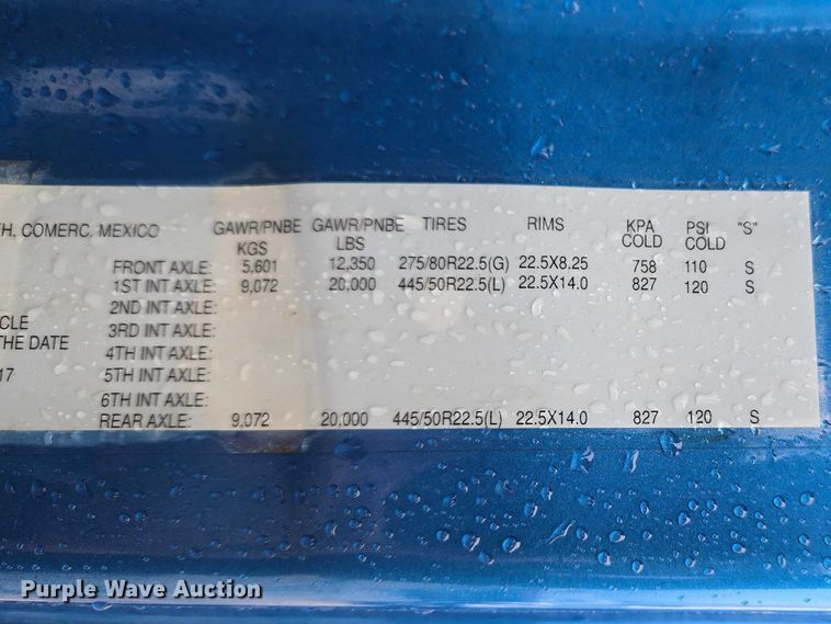 image for item YA2483 2019 Freightliner Cascadia semi truck