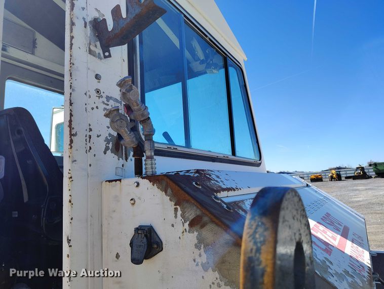 image for item YA2489 2008 Kalmar Ottawa yard truck