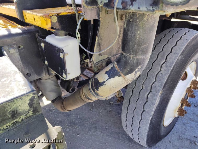 image for item YA2489 2008 Kalmar Ottawa yard truck