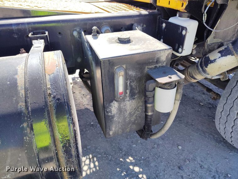 image for item YA2489 2008 Kalmar Ottawa yard truck