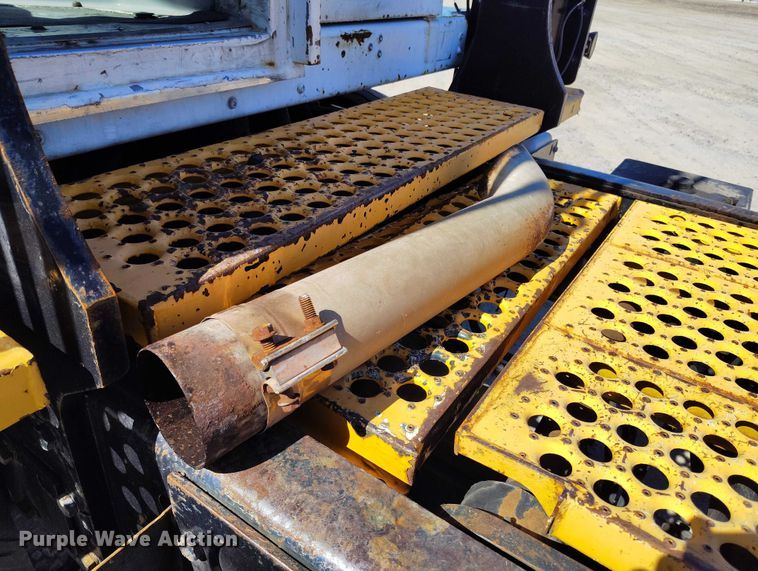 image for item YA2489 2008 Kalmar Ottawa yard truck