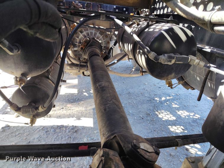 image for item YA2489 2008 Kalmar Ottawa yard truck