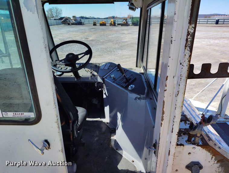 image for item YA2489 2008 Kalmar Ottawa yard truck