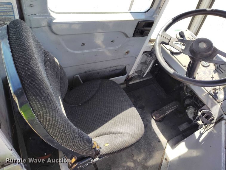 image for item YA2489 2008 Kalmar Ottawa yard truck