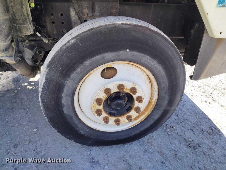 image for item YA2489 2008 Kalmar Ottawa yard truck