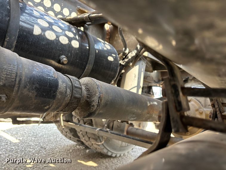 image for item YA2490 2008 Kalmar Ottawa yard truck