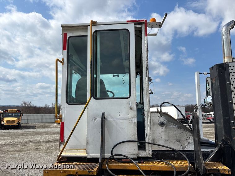 image for item YA2490 2008 Kalmar Ottawa yard truck