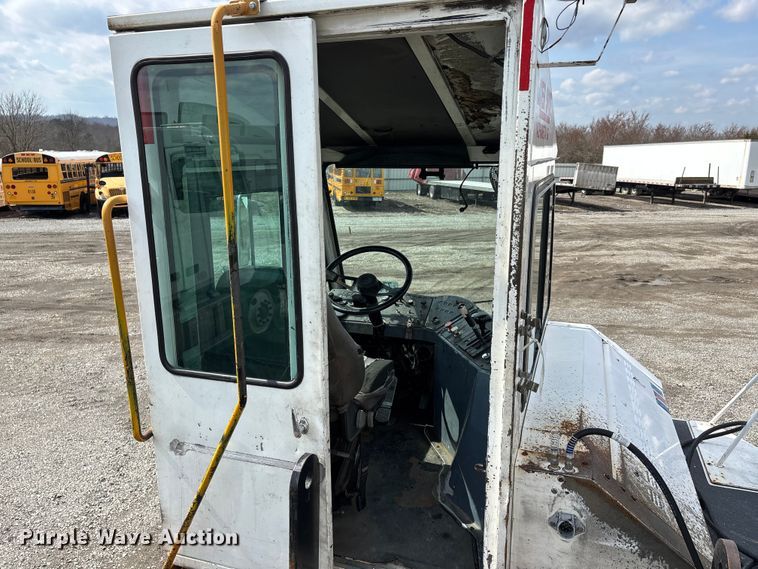 image for item YA2490 2008 Kalmar Ottawa yard truck